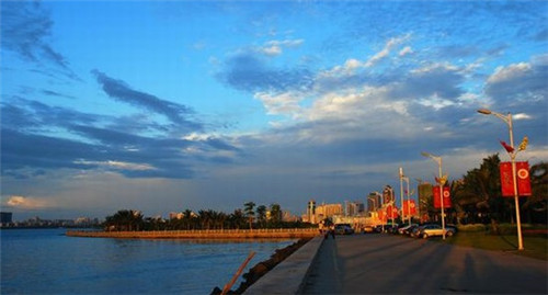 丹霞谷景区美食（丹霞旅游景点）